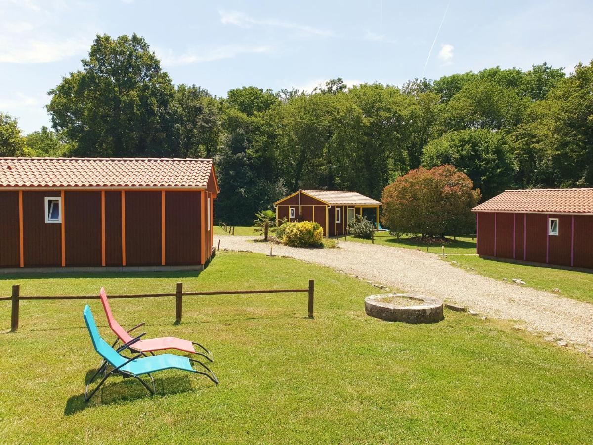 Les Chalets Du Quignon Autry-le-Chatel Екстер'єр фото