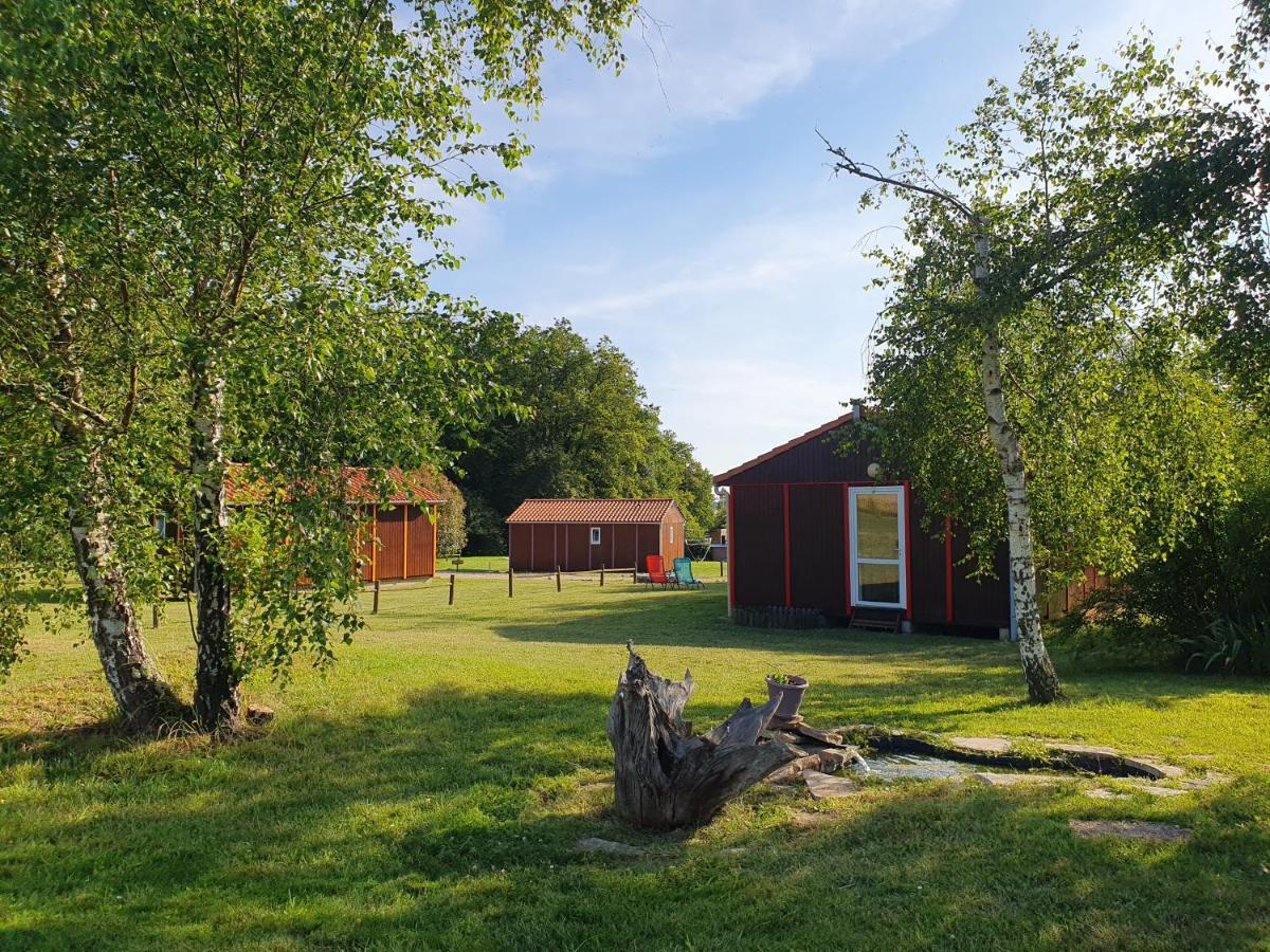Les Chalets Du Quignon Autry-le-Chatel Екстер'єр фото