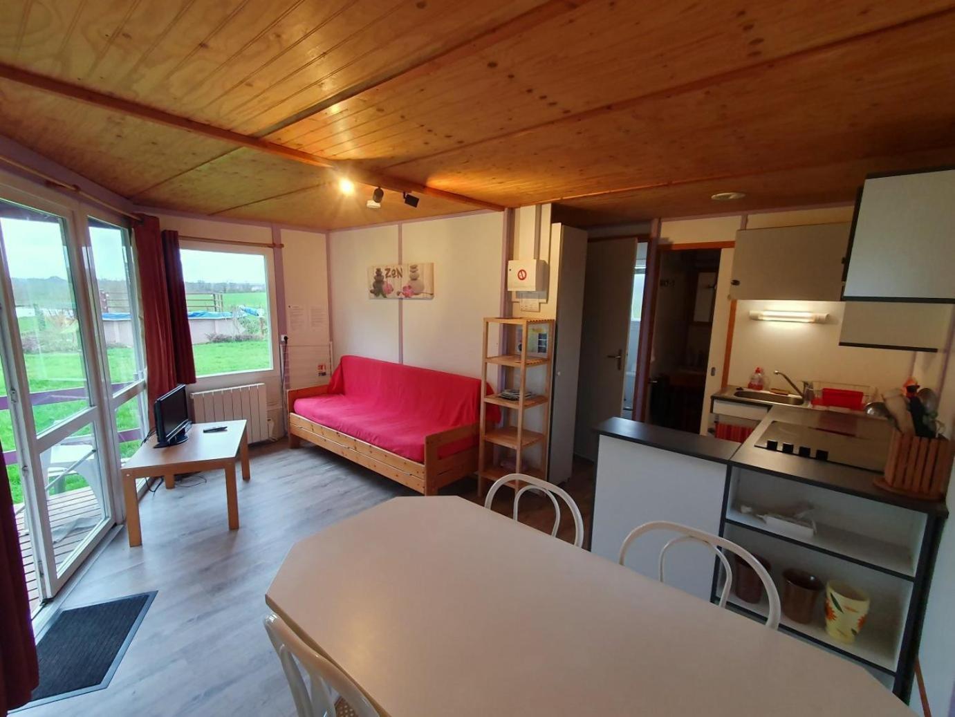 Les Chalets Du Quignon Autry-le-Chatel Екстер'єр фото