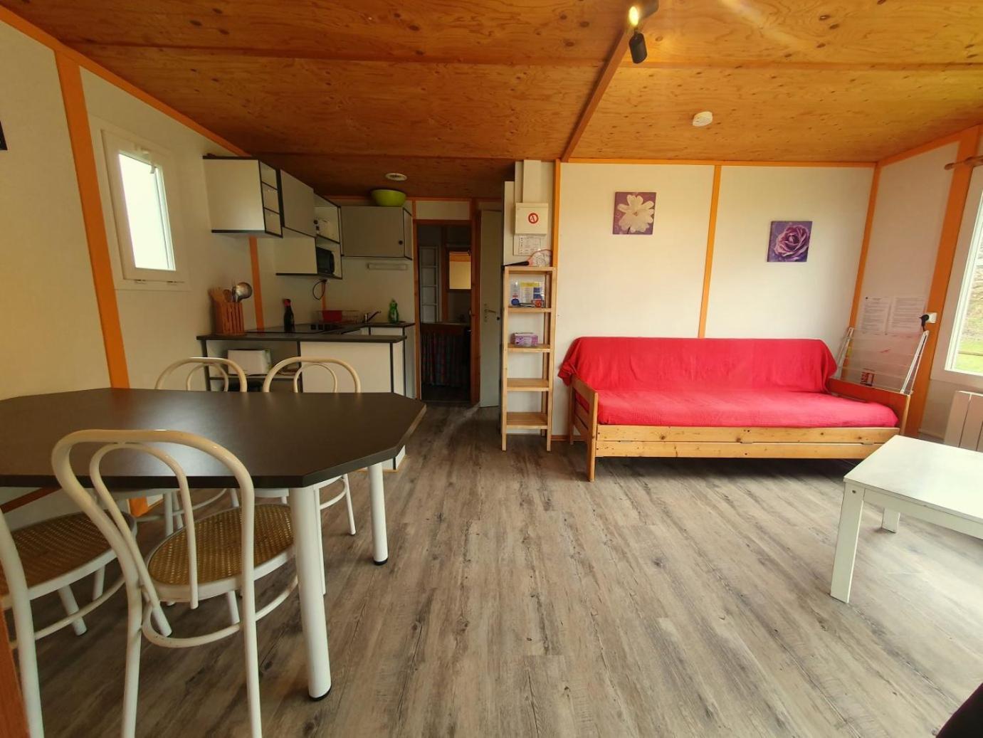 Les Chalets Du Quignon Autry-le-Chatel Екстер'єр фото